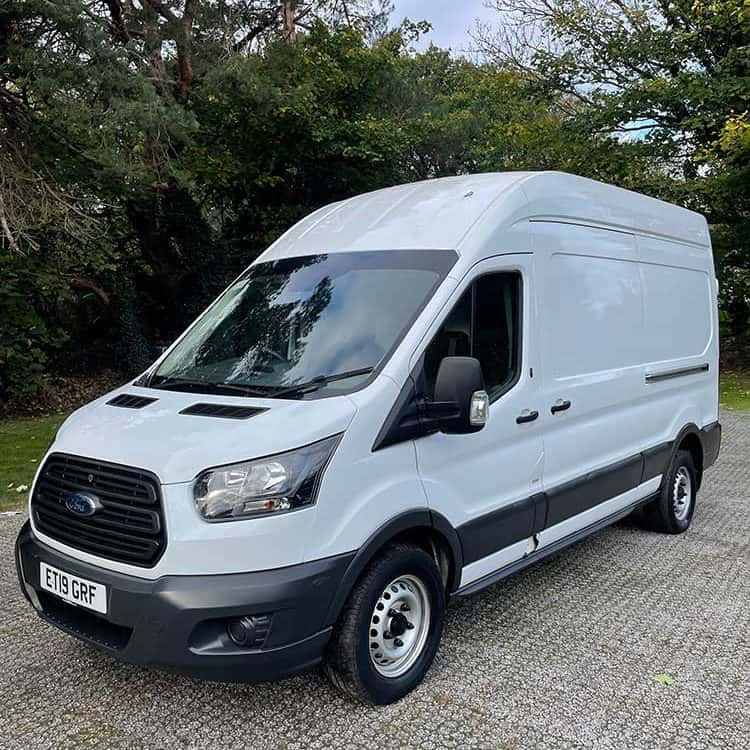 Ford-Transit-(3)