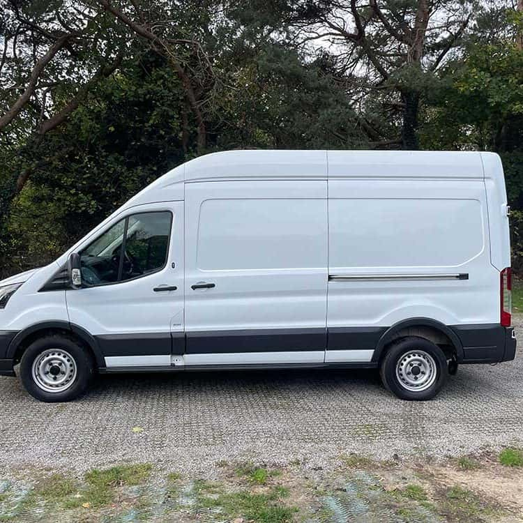 Ford-Transit-(4)